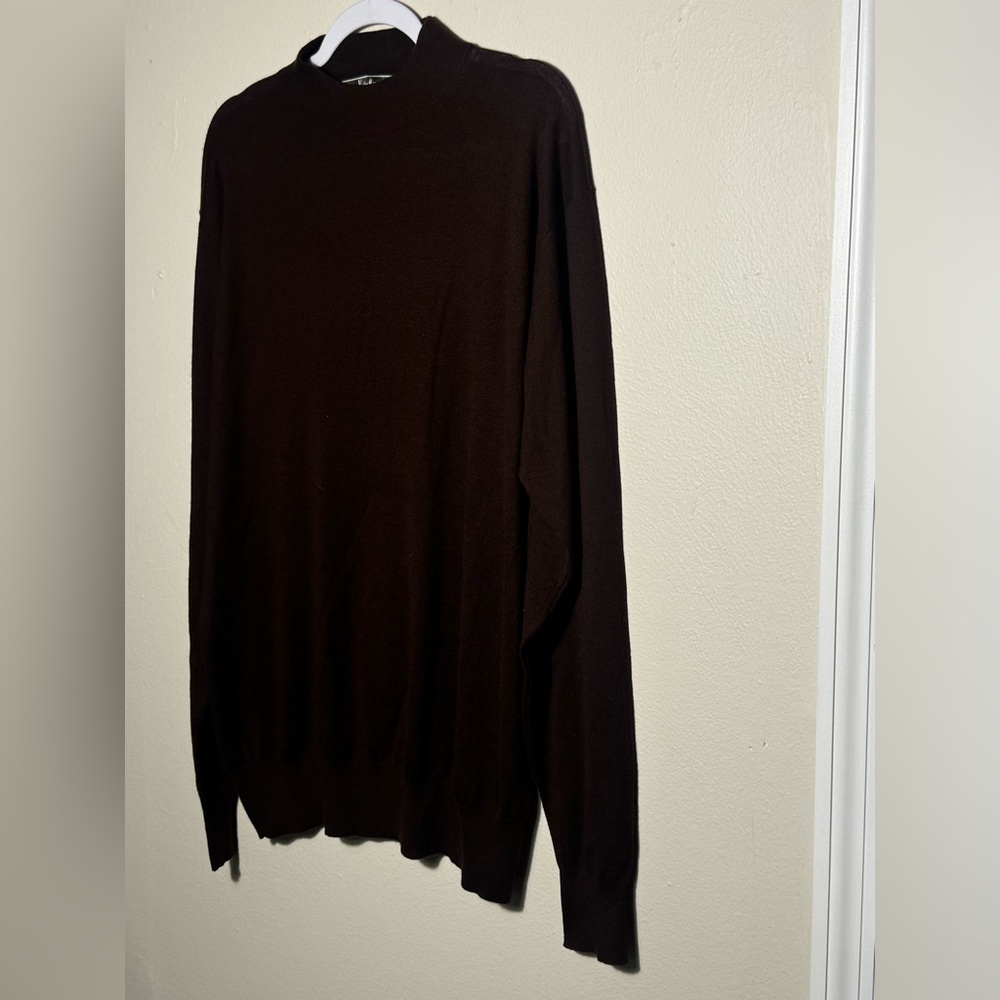 Nieman Marcus Exclusive Men's Classic silk cashmere Crewneck Sweater - Brown - Picture 4 of 11